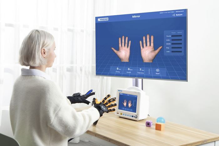 mirror training of السكتة الدماغية therapy gloves